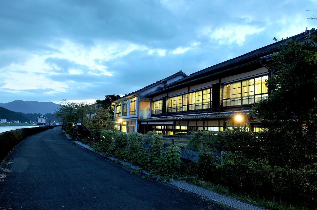 Hitoyoshi Ryokan Экстерьер фото