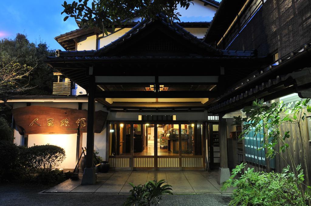 Hitoyoshi Ryokan Экстерьер фото