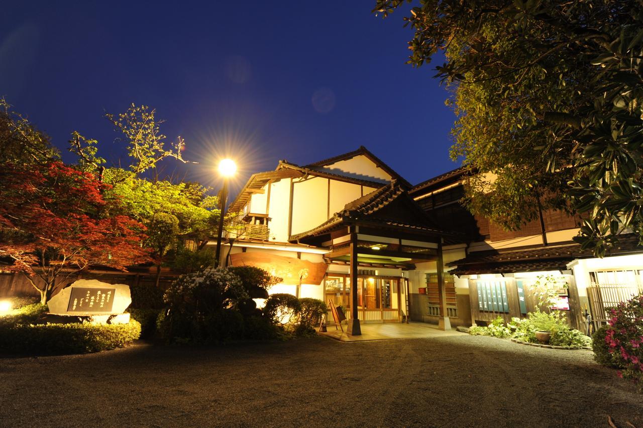 Hitoyoshi Ryokan Экстерьер фото