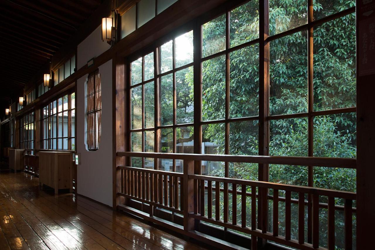 Hitoyoshi Ryokan Экстерьер фото